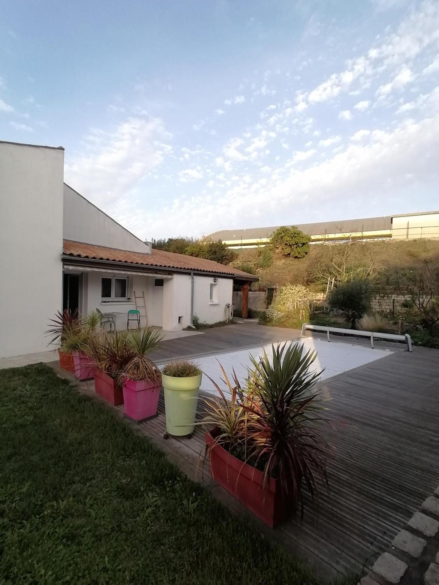 Maison Avec Piscine Et Jardin Proche Mer, La Rochelle ลาโรแชล ภายนอก รูปภาพ